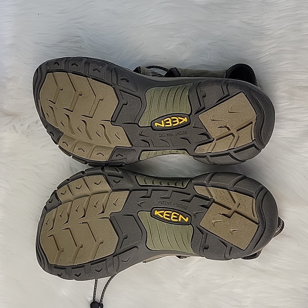 KEEN Men's Newport H2 Green Hiking Active Waterproof Slip On Boho Sandals 12 - Picture 8 of 10